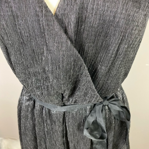 NWTs Banana Republic Faux Wrap Sleeveless Metallic Party NYE Datenight Dress - Picture 2 of 8